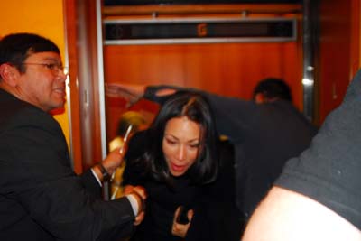 ann-curry-escape-elevator